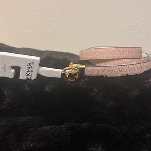 NWT Michael Kors Twist Reversible Belt Medium